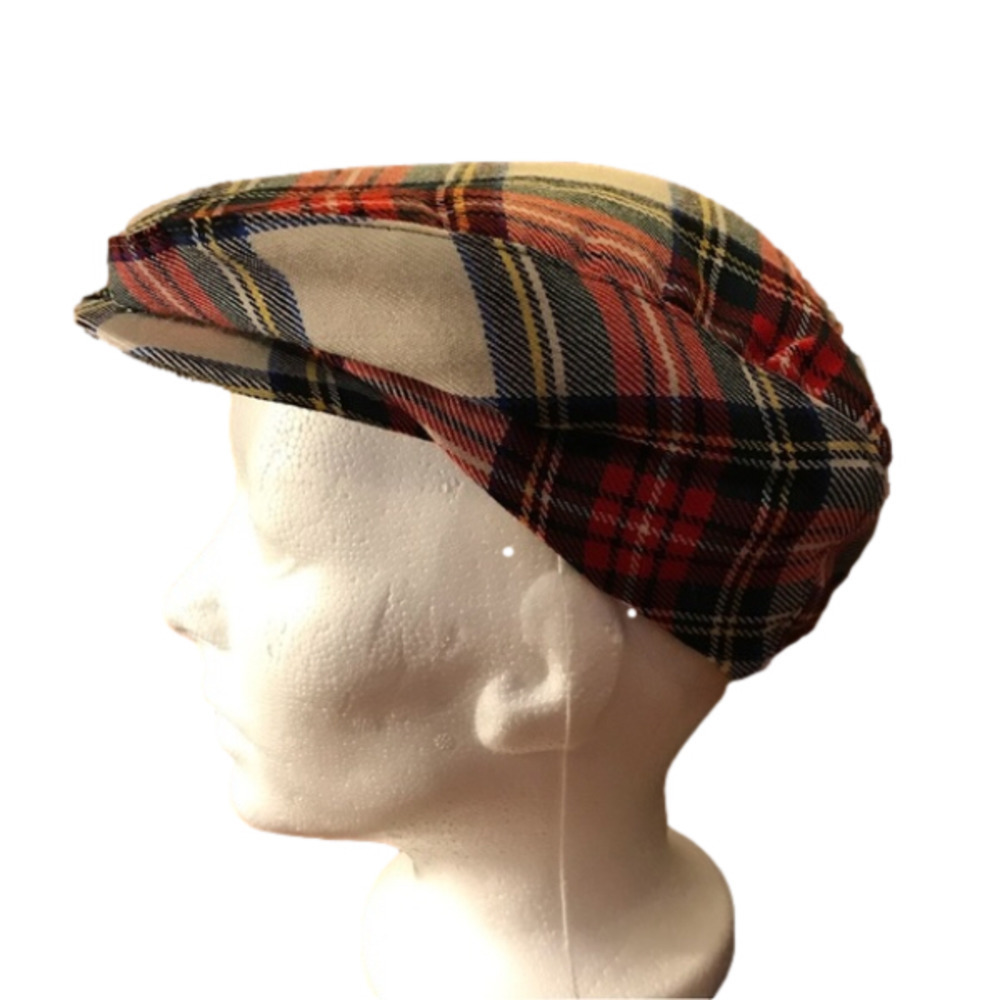 men’s tartan cap, size small. Magill Canada brand. Size small. Unisex.